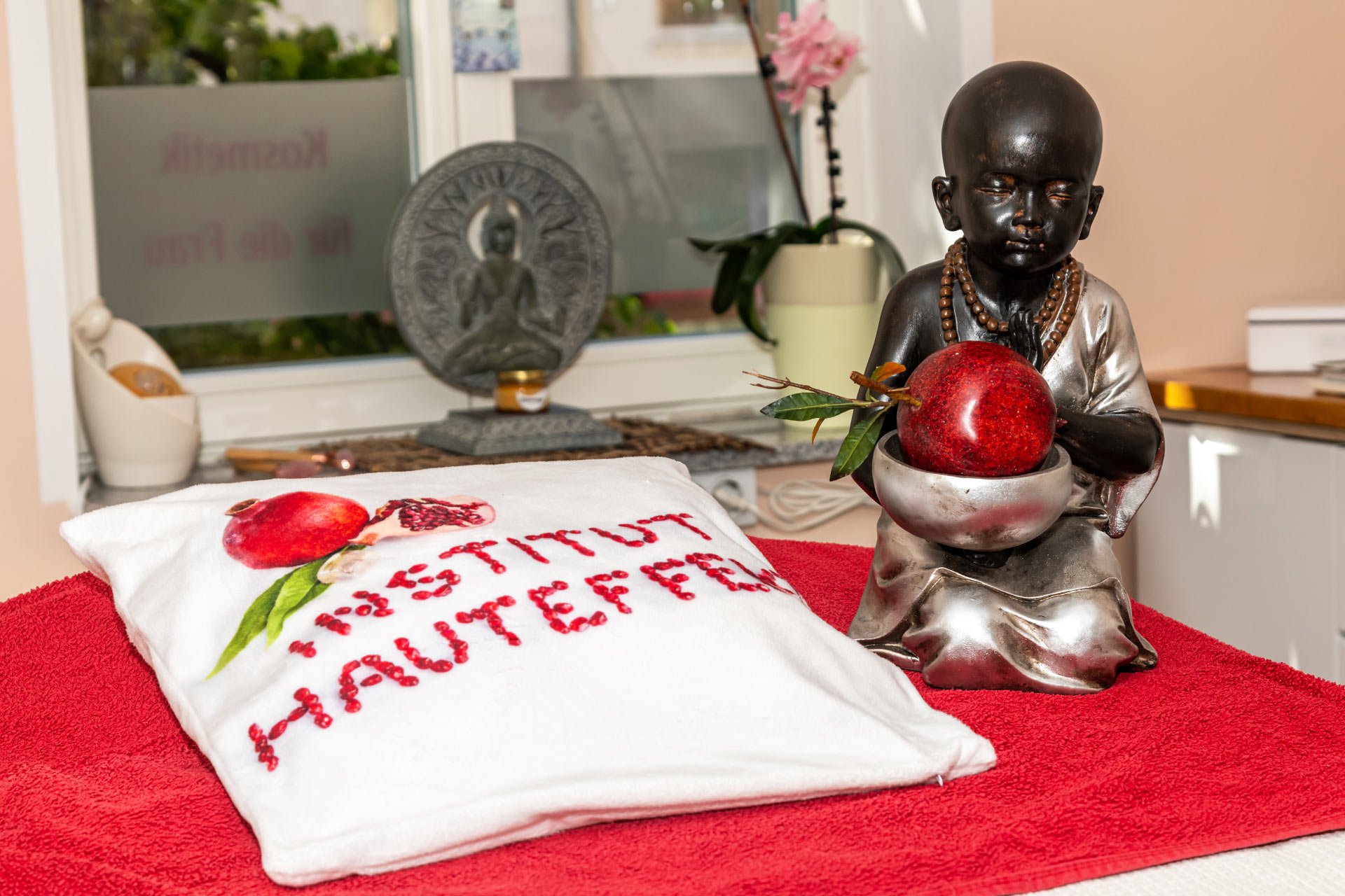 Institut Hauteffekt - Ihr kompetenter Ansprechpartner für individuelle Hautpflege in Nauen - Männer-Spezial, Reinigen, Pflegen, Klären, spezielle Produkte für ihn und vieles mehr ...